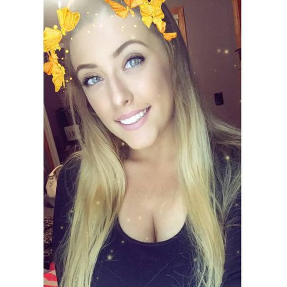 Meet your Posher, Jess - Picture 1 of 1